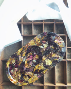 MIXED BOTANICAL PETALS OVAL TRAY