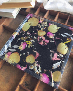 EUCALYPTUS & PINK PETAL SQUARE TRAY