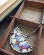Load image into Gallery viewer, Half Round Flat Glass Necklace with Hydrangea Petals