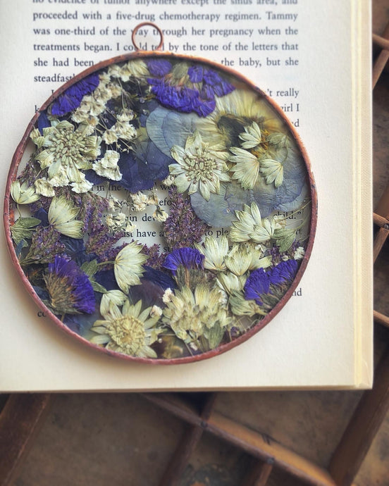 Round Purple & White Botanical Mini Wall Hanging