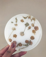 Load image into Gallery viewer, CLOVER ROUND TRAY