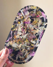 Load image into Gallery viewer, MIXED BOTANICAL PETALS OVAL TRAY