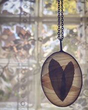 Load image into Gallery viewer, Lily &amp; Greenery Necklace