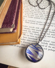 Load image into Gallery viewer, Bachelor Button Necklace