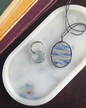 Load image into Gallery viewer, LARKSPUR &amp; HEATHER OVAL TRAY