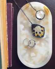 Load image into Gallery viewer, DAFFODIL OVAL TRAY