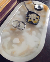 Load image into Gallery viewer, DAFFODIL OVAL TRAY
