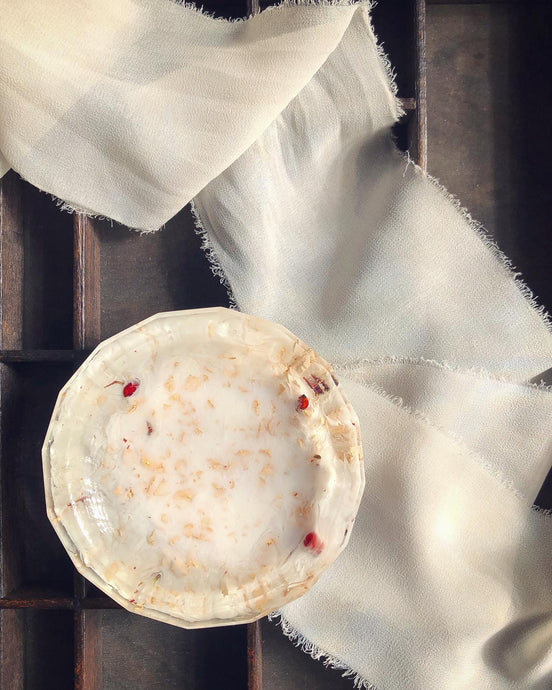 BERRIES & GOLD TRINKET DISH